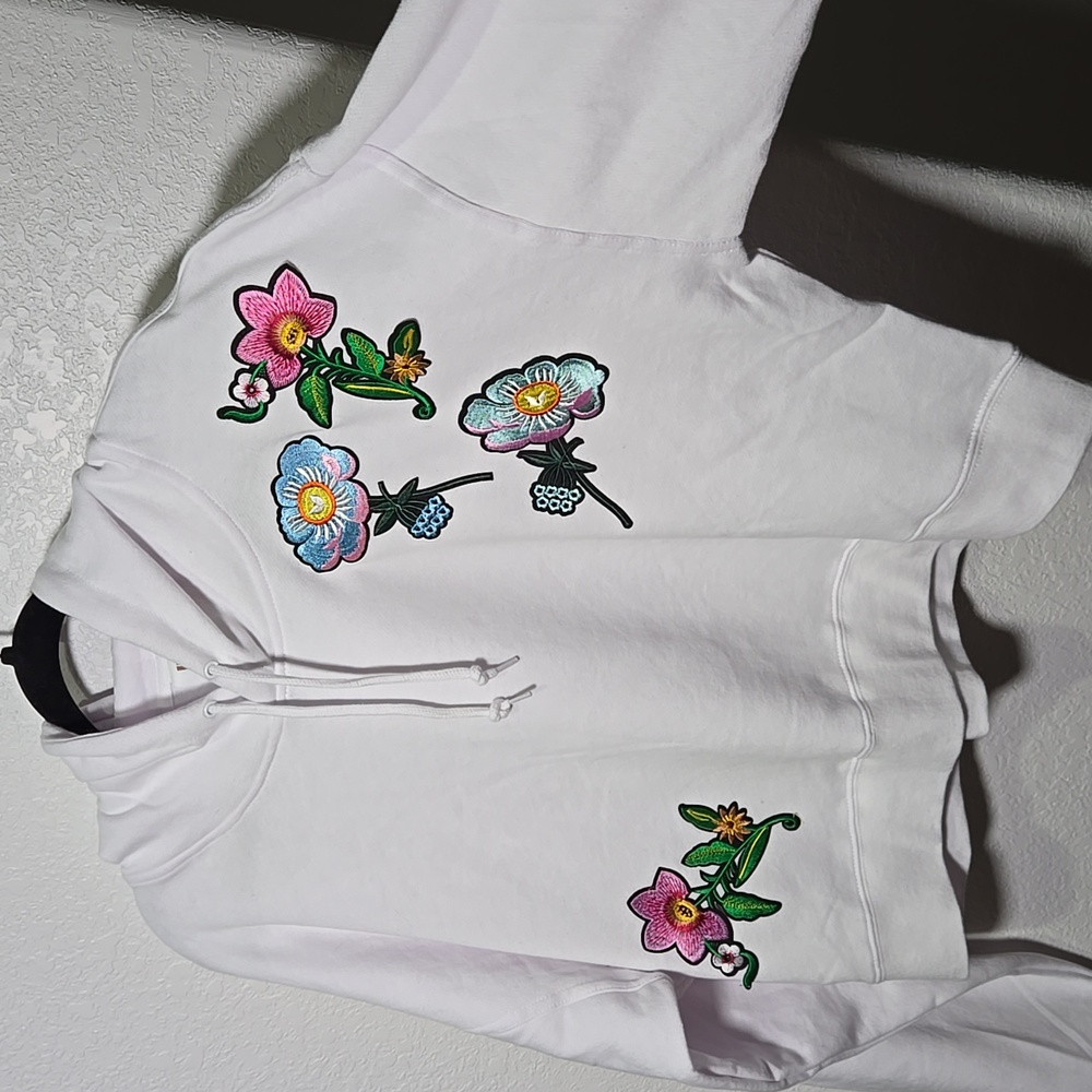 Embroidered Floral Patch Handmade Hoodie NWOT - Picture 2 of 6